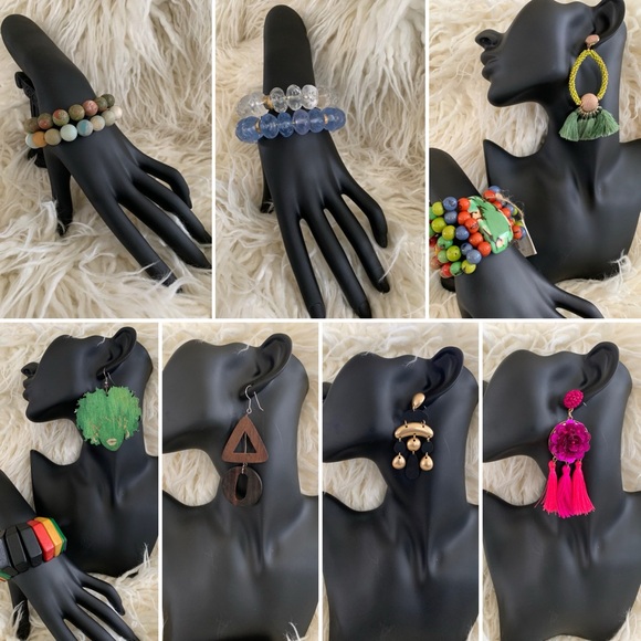 ✨🛍️ Huge Jewelry Sale 🛍️✨Rings, earrings, necklaces
✨Happening Today✨ - Picture 4 of 5